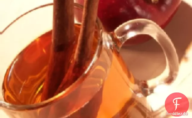 Heißer Apfelwein Punsch