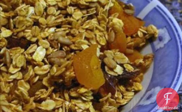 Gebackenes hausgemachtes Müsli (weniger Fett)