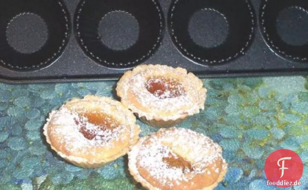 Aprikosen-Mandel-Törtchen