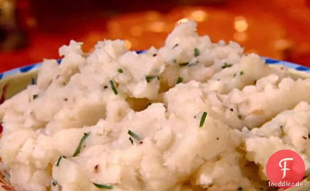 Knoblauch und Sellerie Wurzel Püriert Spuds