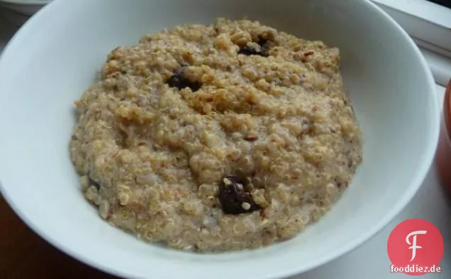 Quinoa-Müsli-Frühstück