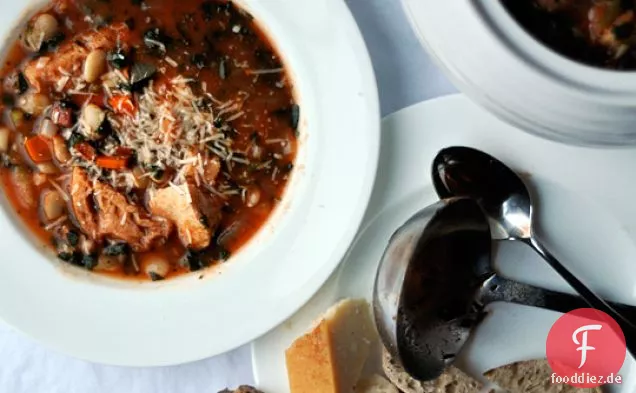 Toskanisches Brot & Tomatensuppe (Ribollita)