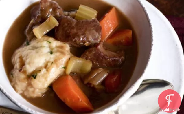 Wild Auflauf Mit Cheddar-Schnittlauch-Knödel