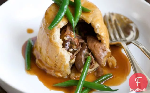 Wildbret Schaft und Kastanienpilz Suet Pudding