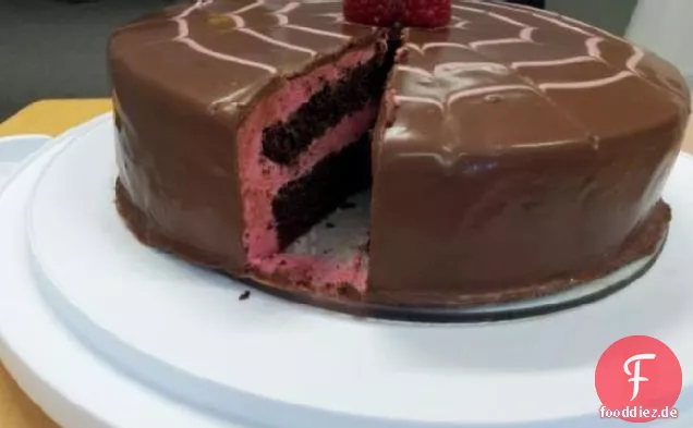 Schokoladen-Himbeer-Mousse-Kuchen -