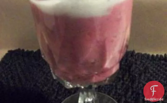 Veganer Tofu-Beeren-Pudding