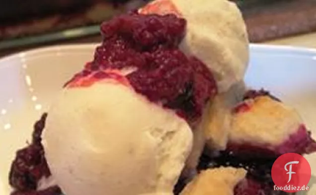 Buch-Club-Blackberry Cobbler