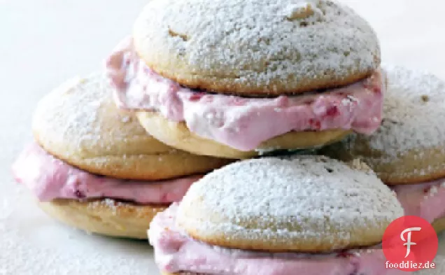 Himbeer-Zitronen-Whoopie-Kuchen