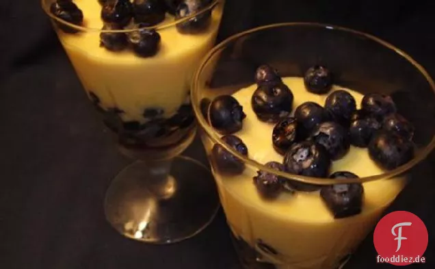 Blaubeeren mit Orangencreme