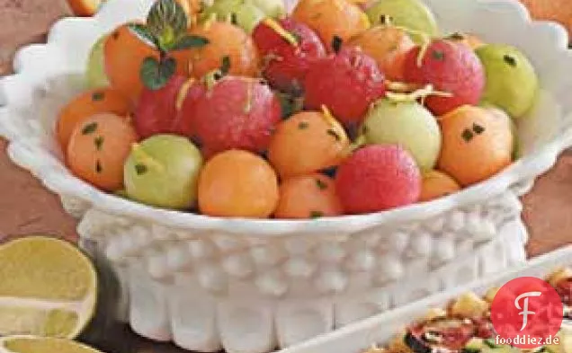 Gegrillter Schinken mit Ananas und Melone