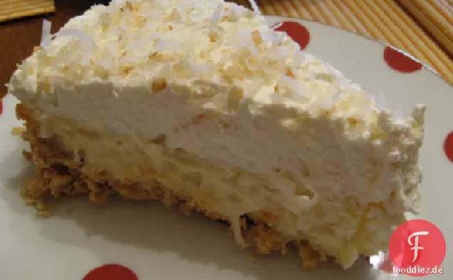 Schneewehe Coconut Cream Pie