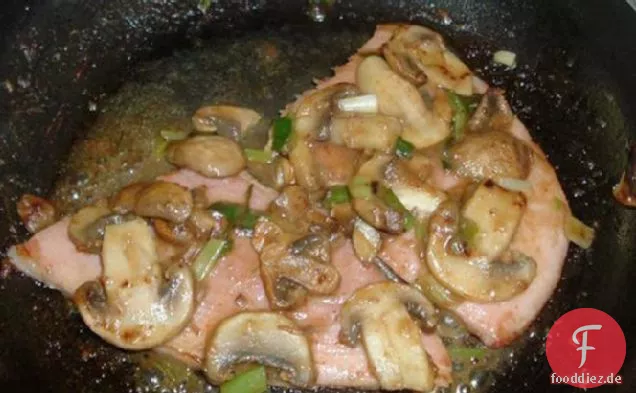 Schinkensteaks mit aufgepeppter Soße