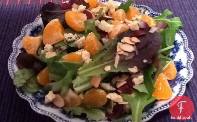 Satsuma Orangen, Getrocknete Cranberries & Blauschimmelkäse-Salat