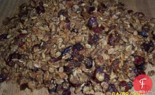 Cranberry, Pecan & Golden Rosine Granola