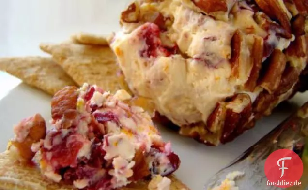 Cranberry und Pekannusskäse.