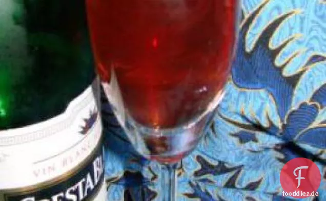 Cranberry-Champagner-Cocktail Kir