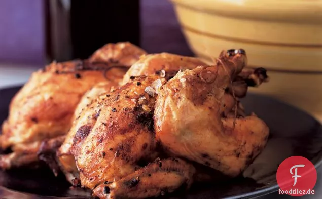 Geröstete Poussins mit Sardellen-Senf-Pfanne Sauce