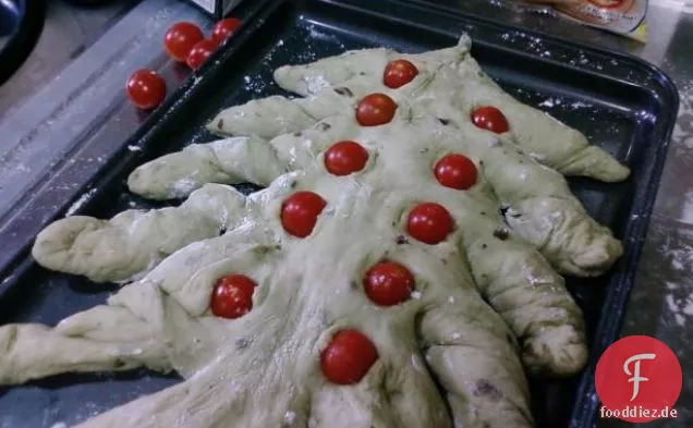 Matcha Weihnachtsbaum Brot