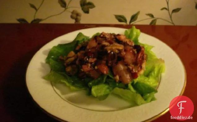 Frischer Cranberry Pecan Salat