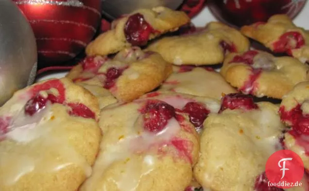 Gregg ' s Cranberry-Nuss-Brot