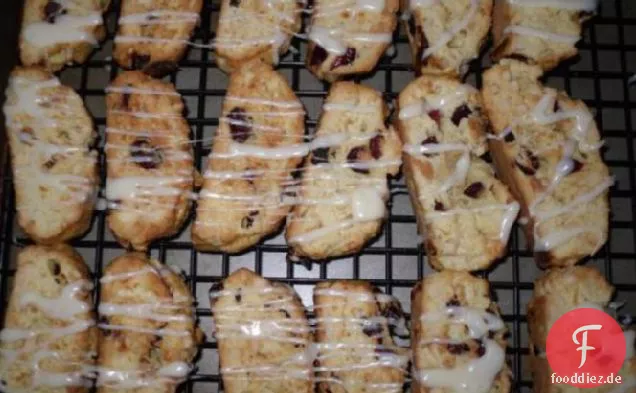Weiße Schokolade-Cranberry-Mandel-Biscotti