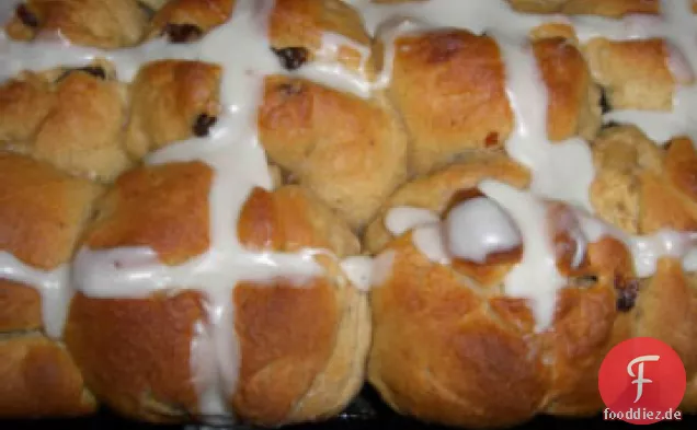 Brotbackmaschine Hot Cross Brötchen