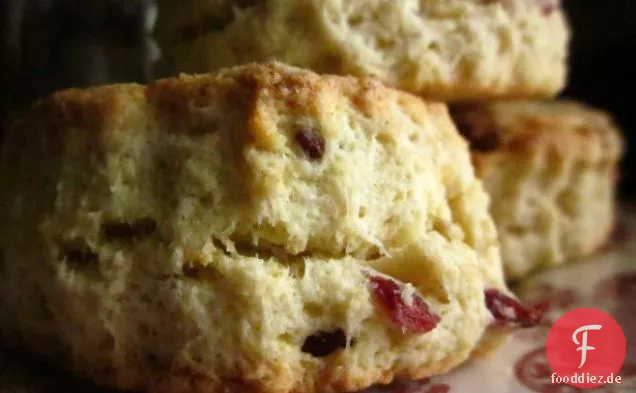 Klassische Tee Zeit Creme Scones