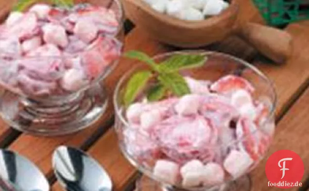 Erdbeer-Malve-Dessert