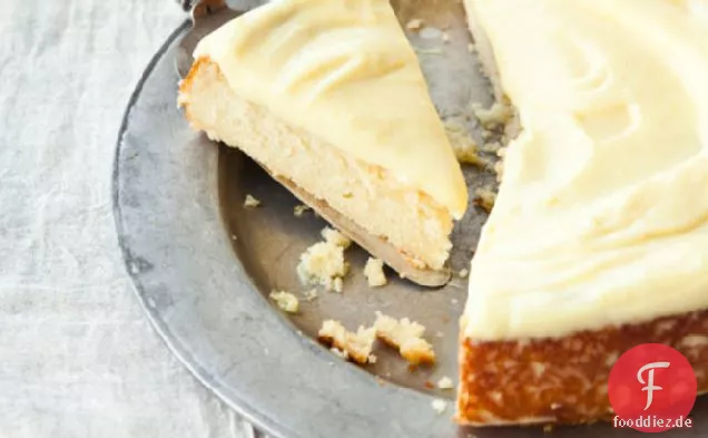 Zitronen- und Mandel-Streamliner-Kuchen