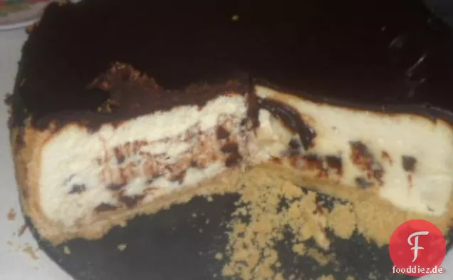 Junior ' s Brownie Swirl Cheesecake