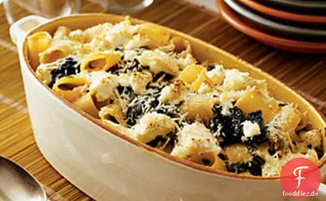 Gebackene Rigatoni mit Ricotta und Collard Greens