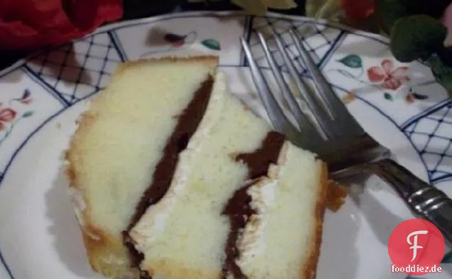 Frischkäse und Nutella gefüllte Pfund Kuchen