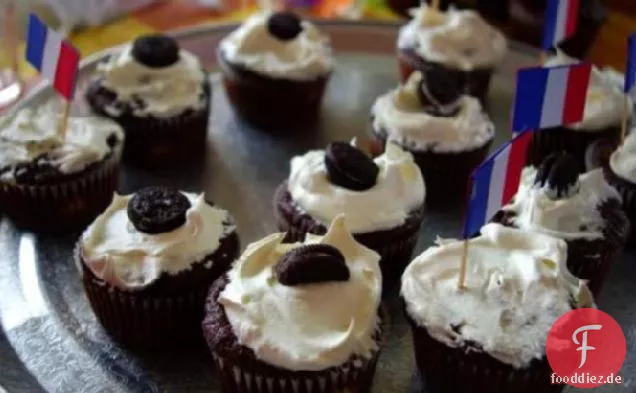 Mini Oreo Überraschung Cupcakes