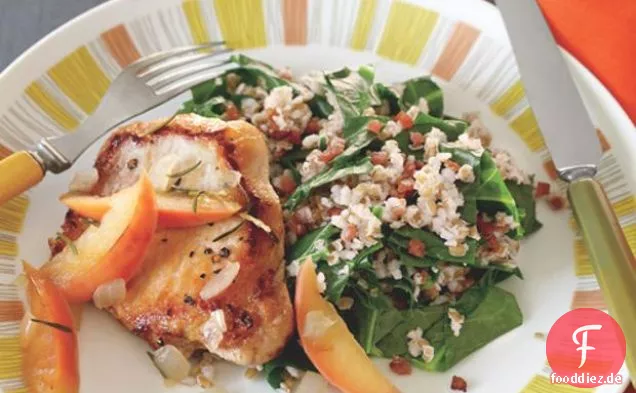 Schweinekoteletts mit Äpfeln und Collard Greens