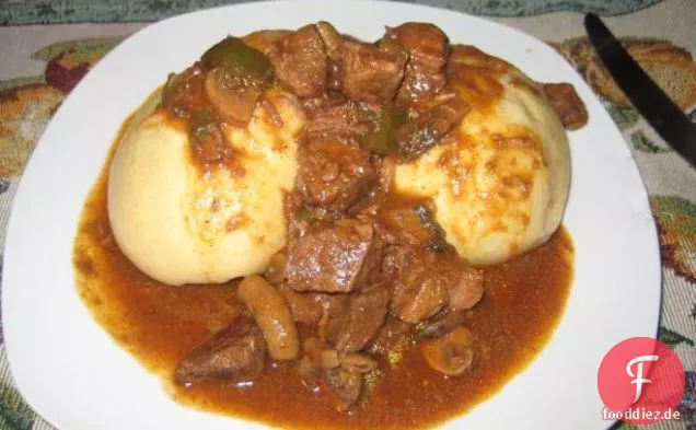 Maisbrot gefüllter Hackbraten