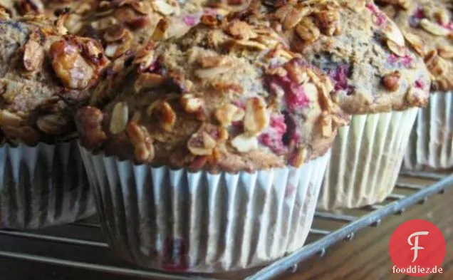 Beeren & Nuss Kleie Muffins