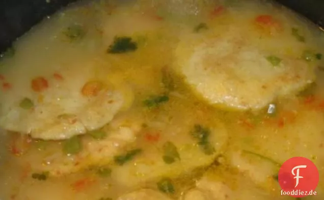 Sopa De Capirotadas Hondurenas (Käse und Maismehl Kuchen-Suppe