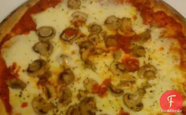 Pizzateig für Pizza oder Calzone (Brotmaschine)