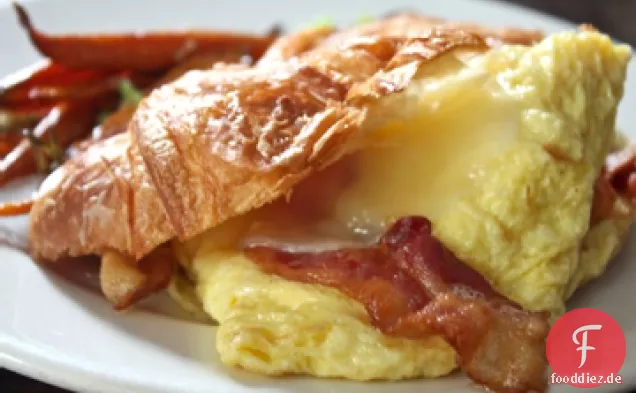 Croissants und Käse