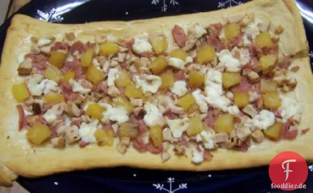 Hawaii-Huhn Cordon Bleu Pizza