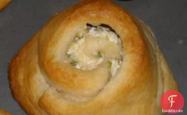 Jalapeño-Huhn Crescent Pinwheels