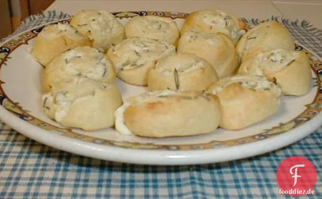 Einfache Mini-Zimt-Marshmallow-Crescent Twists