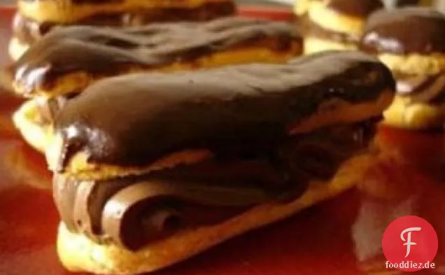 Schokoladen-Käse-Eclairs