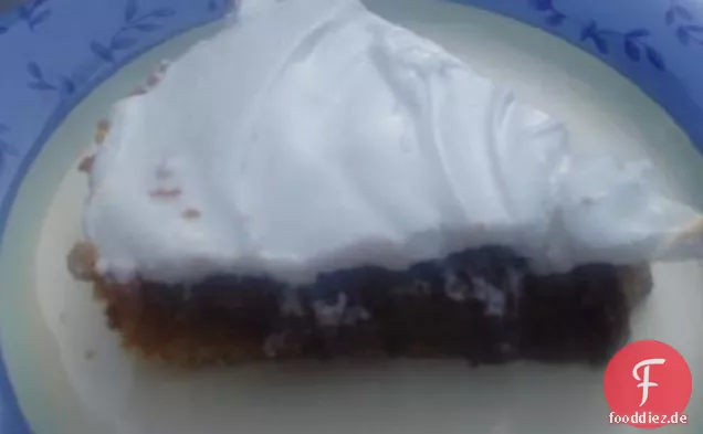 Schokoladen-Sahne-Baiser-Torte