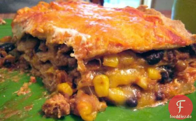 Gestapelt Burrito Pie