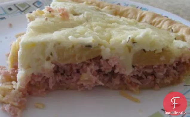 Schinken-Tomaten-Ananas-Käsekuchen