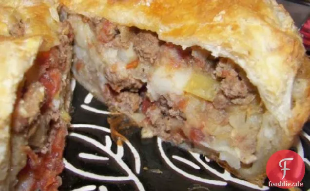 Traditionelle Englische Rindfleisch & Kartoffel-Picknick-Kuchen - Schminke