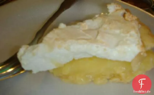 Zitronen-Baiser-Torte