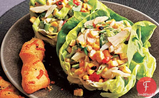 Krabben und gegrillter Maissalat