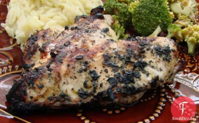 Gegrilltes Hähnchen mit Koriandermarinade
